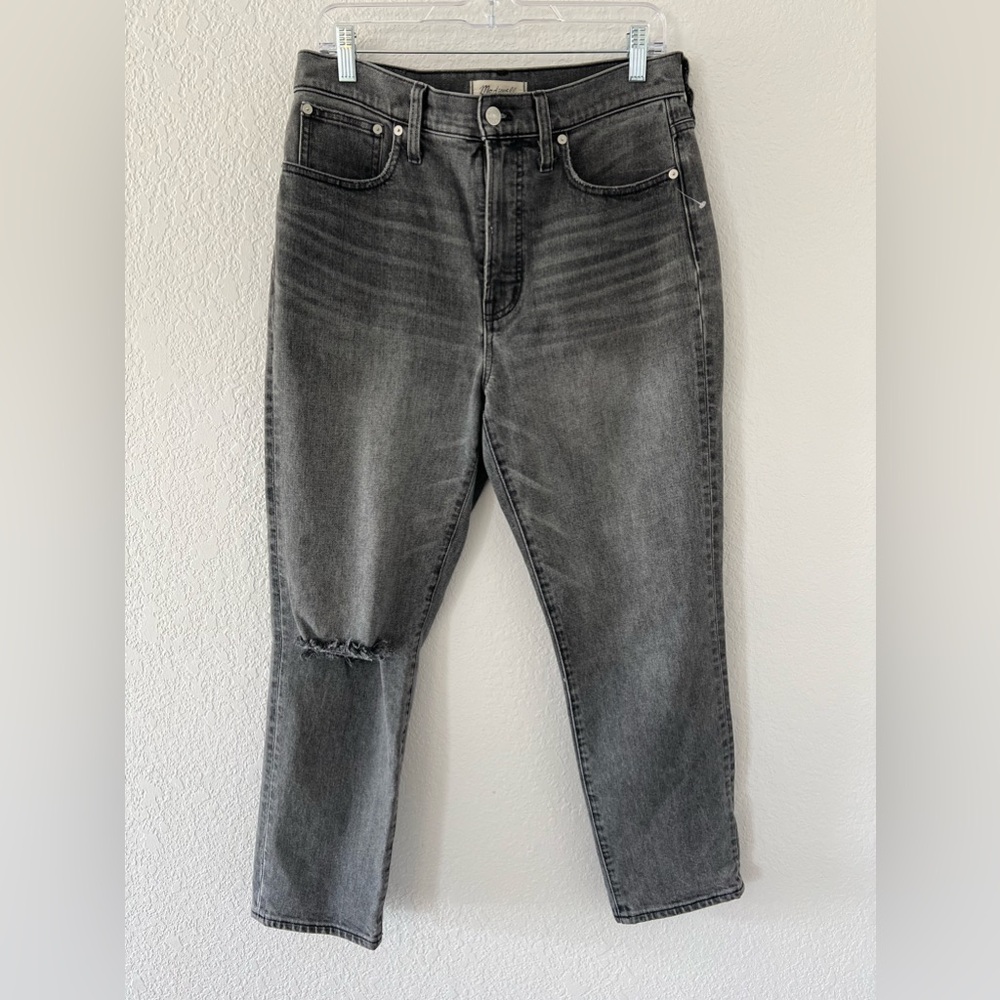 Madewell - PERFECT VINTAGE
Mid- and high-rise styles with a slim tapered leg.